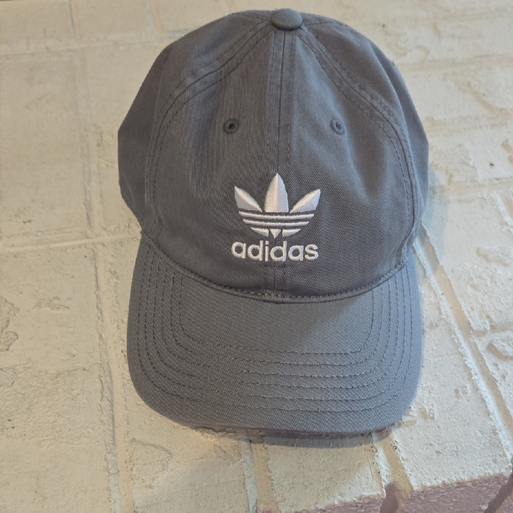 Adidas Classic Gray Baseball Cap
